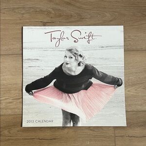 Taylor Swift 2013 Wall Calendar Opened